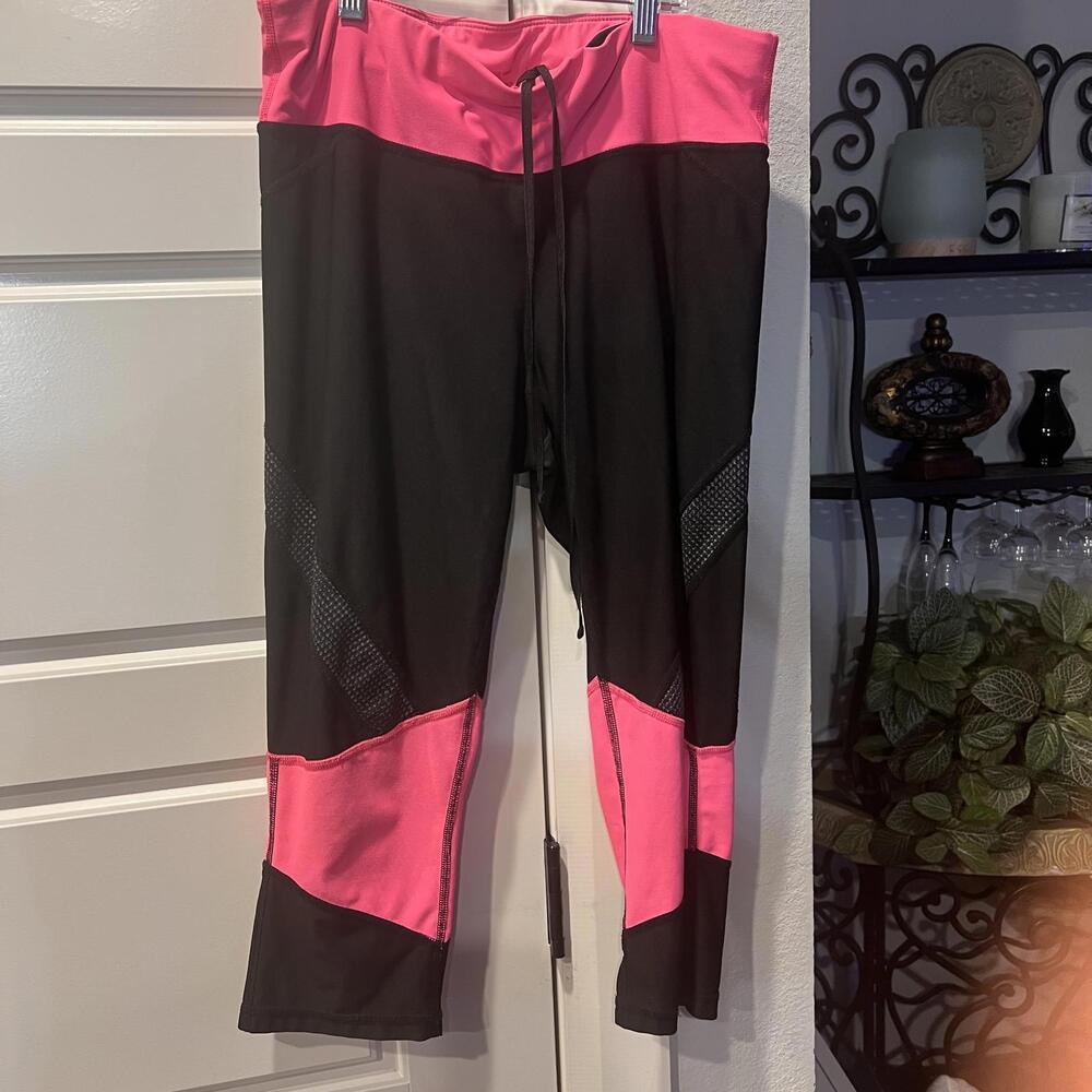 Women's Black and Pink Activewear Leggings